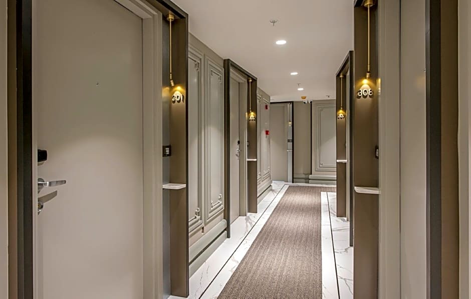 Stayso The House Hotel