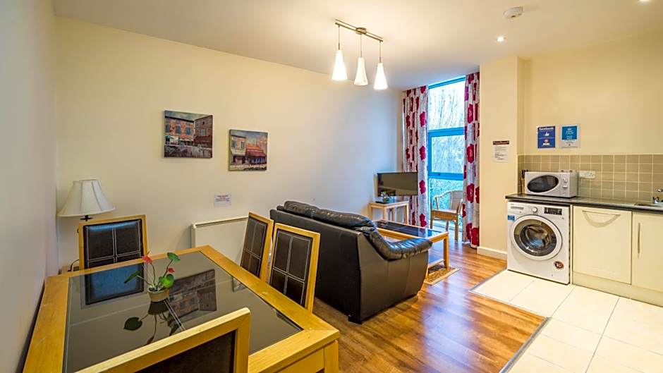 The Courtyard Apartments