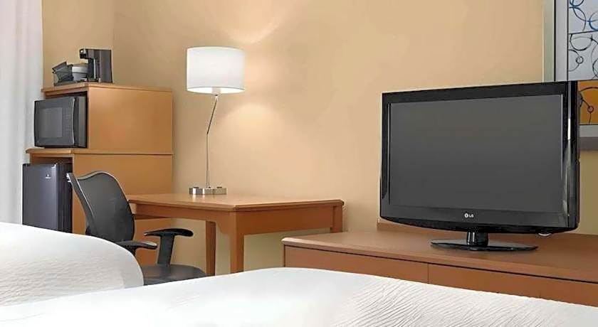 Dubuque Inn and Suites