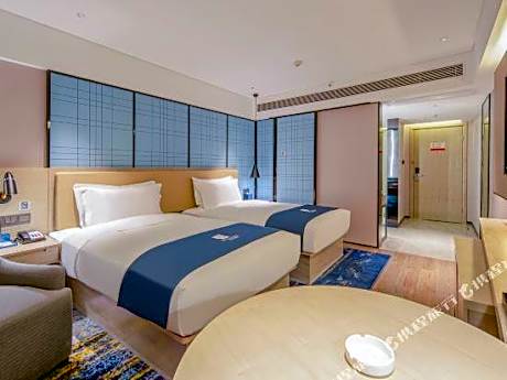 Echarm Hotel (Qinzhou Eight Enues)