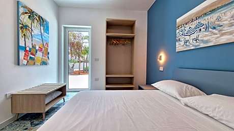 Suite with Garden View