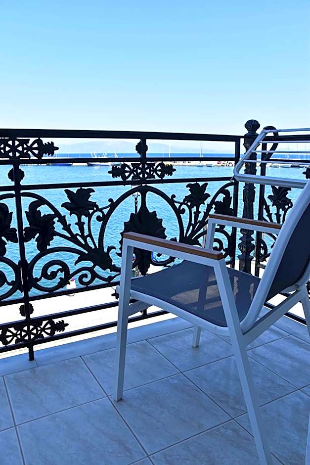 Leonidas Hotel