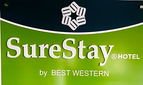 Montgomery Inn & Suites