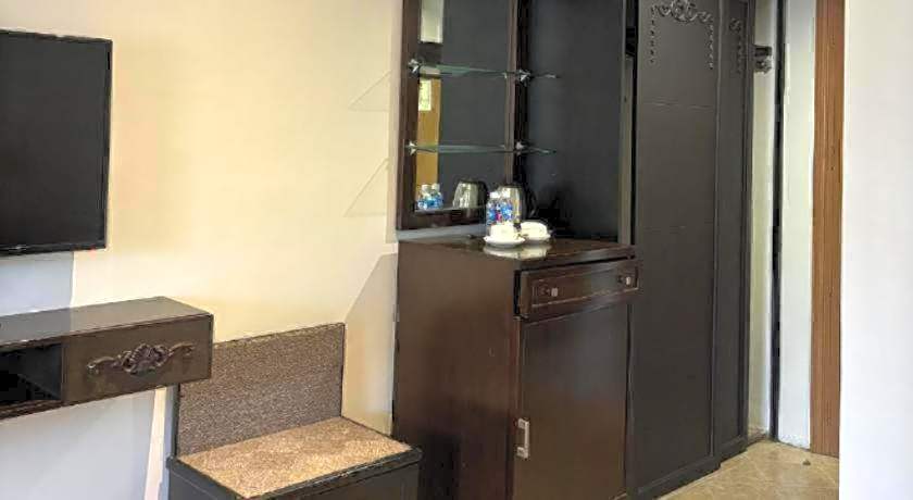 Queen Margarette Hotel