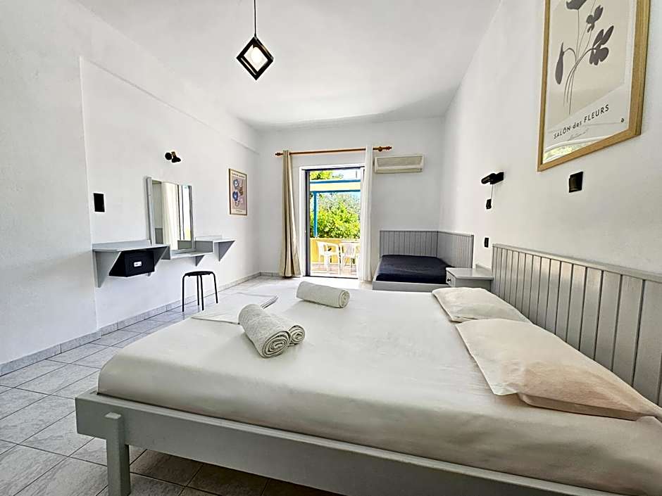 Pavlis Studios Kampos