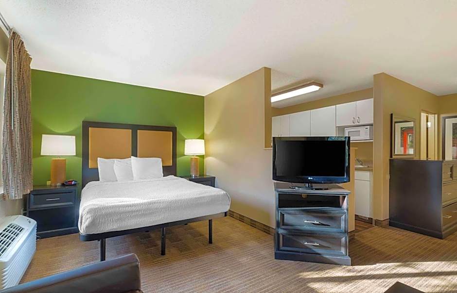 Extended Stay America Suites - Hartford - Farmington