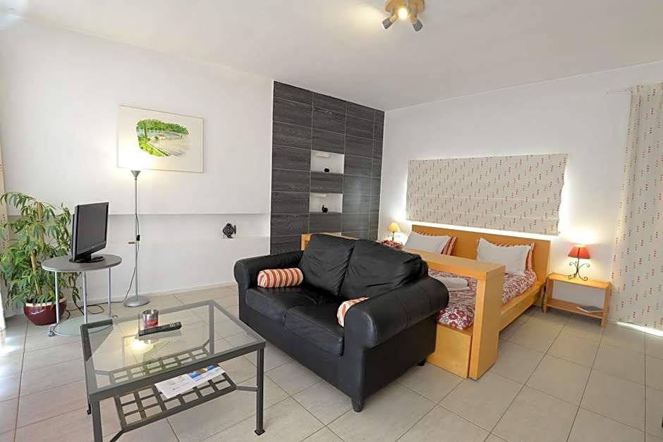Photo 1 of 8 of Double Room