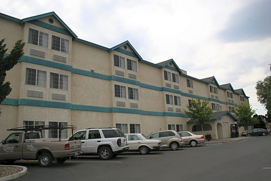 Carson City Plaza Hotel