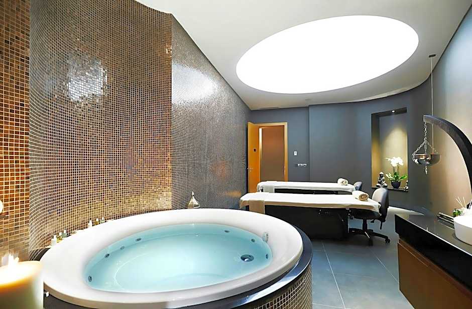 Divan Adana Hotel
