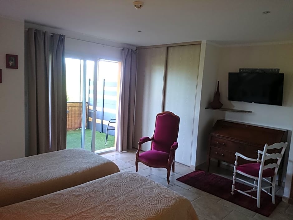 Au Relais Provencal