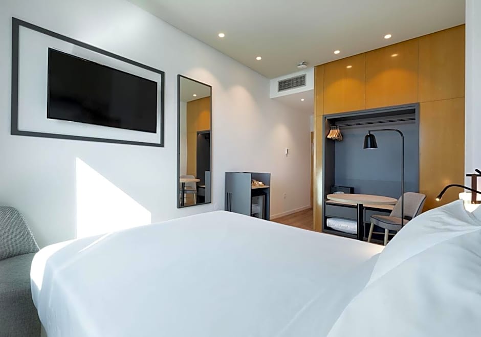 Hotel Málaga Alameda Centro Affiliated by Meliá