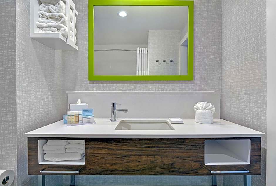 Hampton Inn By Hilton & Suites Middleburg, FL