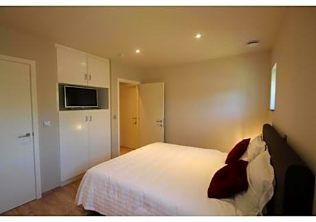 Deluxe Double Room with Shower