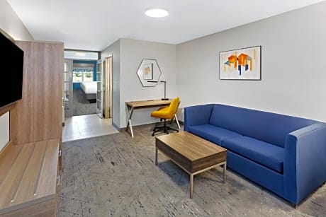 King Studio Suite