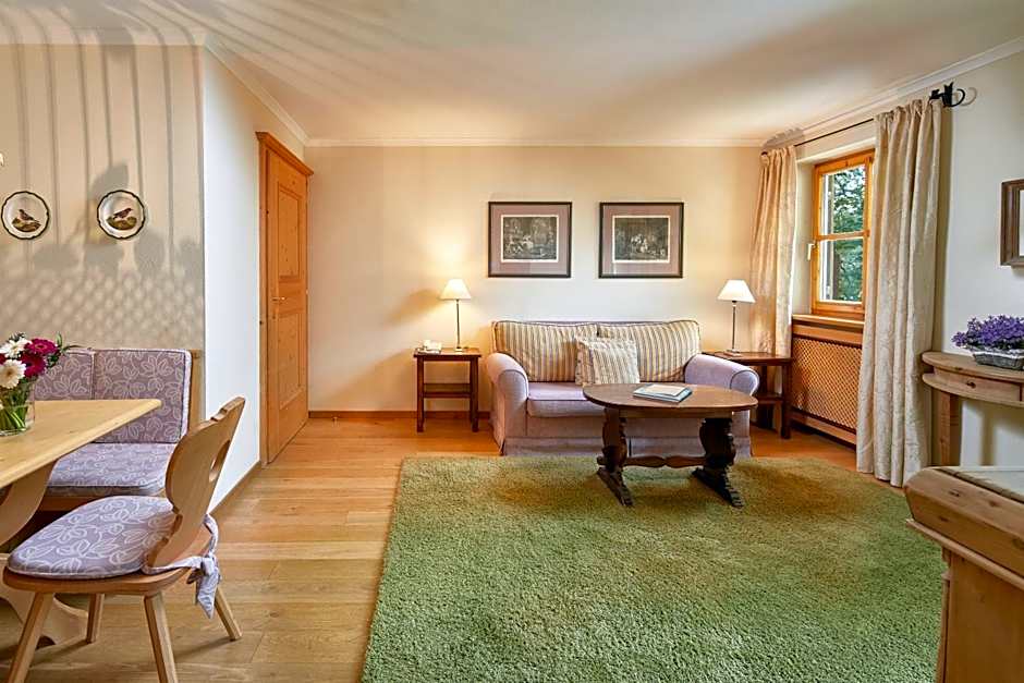 Landsitz Römerhof - Hotel Apartments