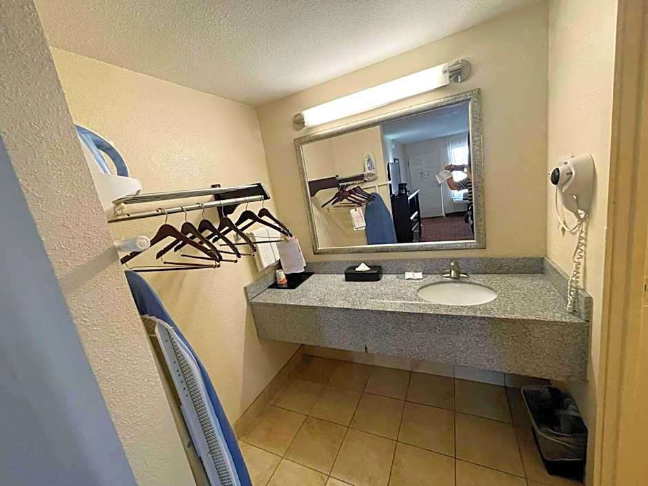 Motel 6 Oklahoma City OK Fairgrounds West