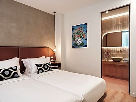 Budget Double Room with Lobby View