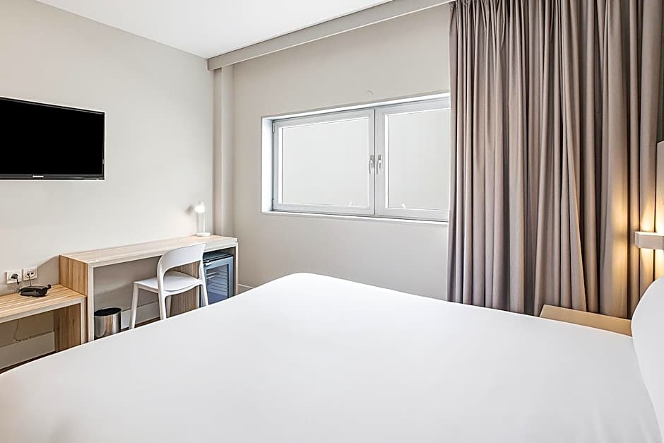 B&B HOTEL Logroño Las Cañas