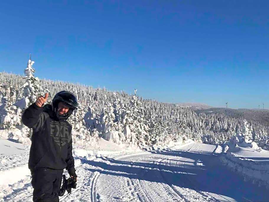 Le Monk ,chalet, motoneige, quad ,nature, randonné pédestre