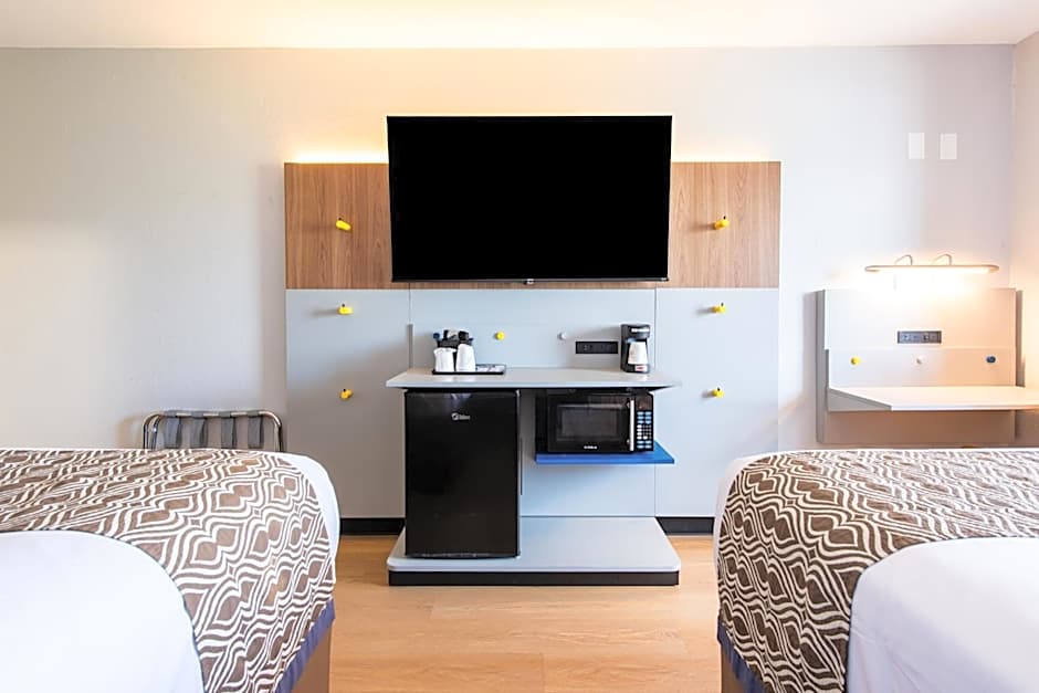 Microtel Inn & Suites by Wyndham London