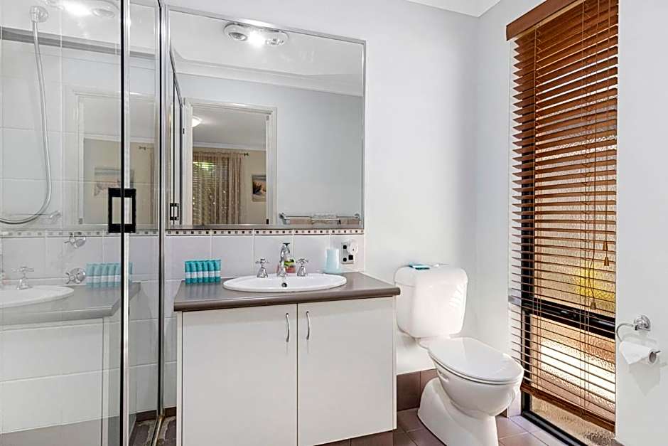 Baudins of Busselton Bed and Breakfast - Adults only