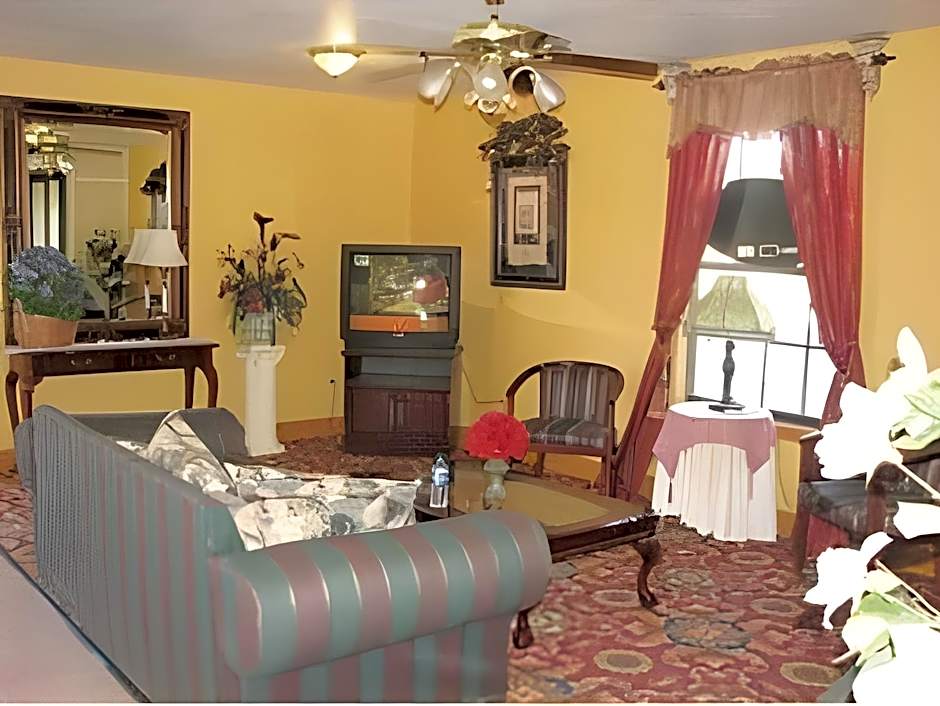 Super 8 by Wyndham Kinder/Coushatta near Casino