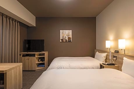 Twin Room - Electronic Cigarette Only