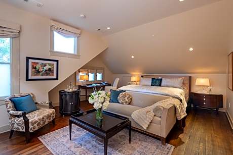 Superior King Room