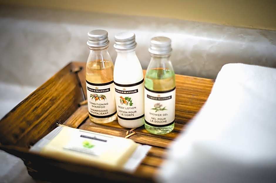 Lee's Ocean Peek B & B