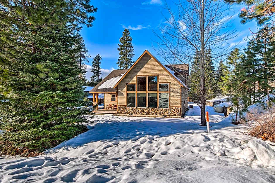 Dog-Friendly Ronald Vacation Rental Cabin!