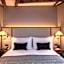 Les Armures Hotel