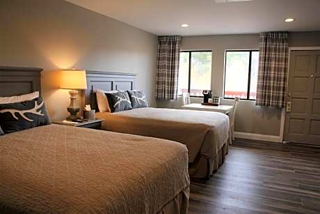 Queen Motel Room with Two Queen Beds