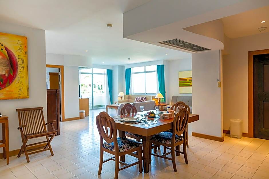 Waterfront Suites Phuket By Centara