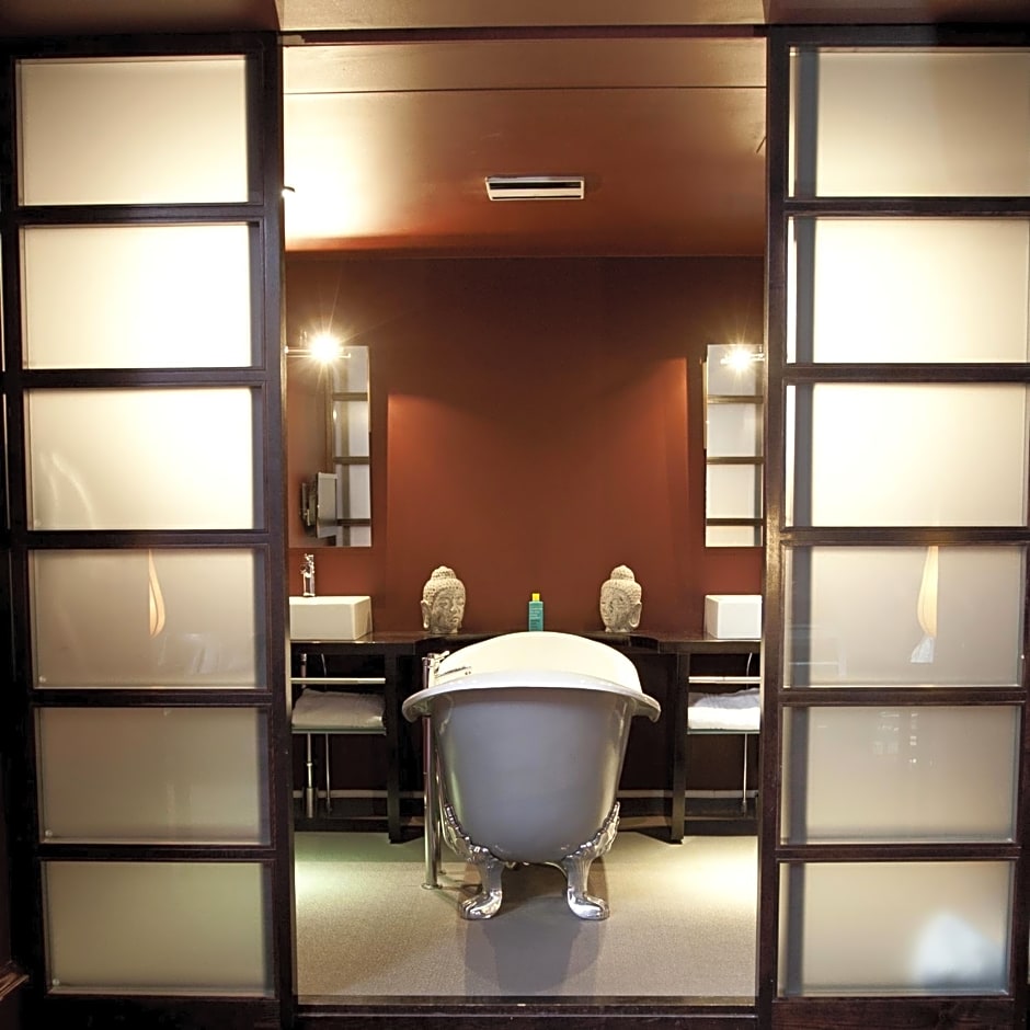 Carmelite Hotel; BW Signature Collection