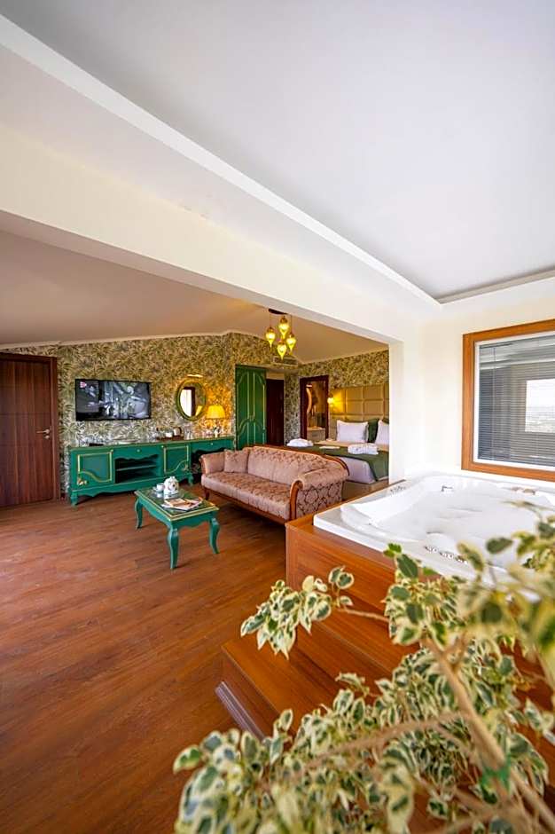 Motali Life Hotel