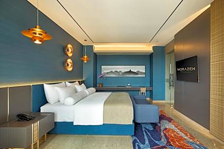 Royal Signature Suite