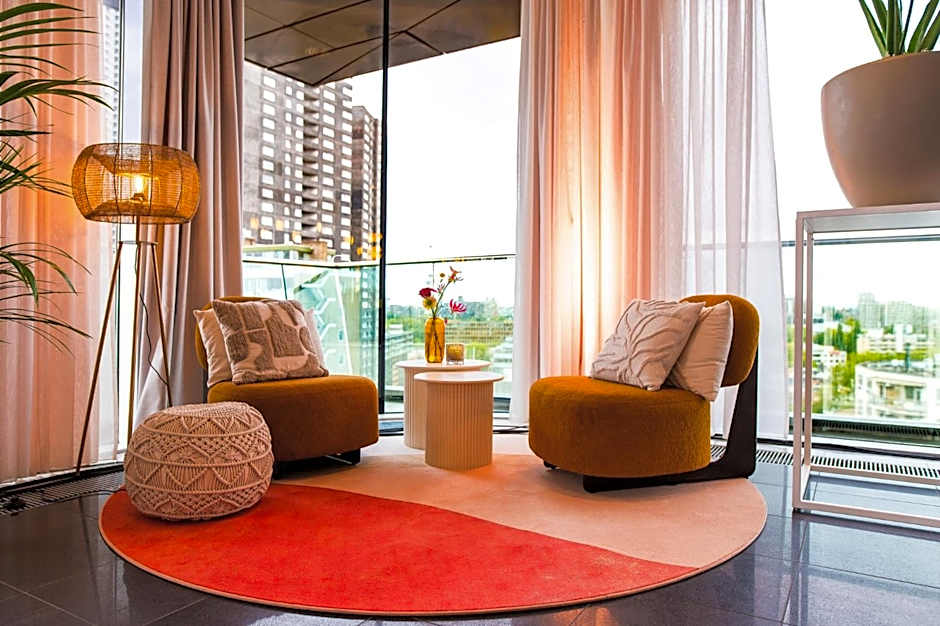 Haven Hotel Rotterdam, Curio Collection by Hilton