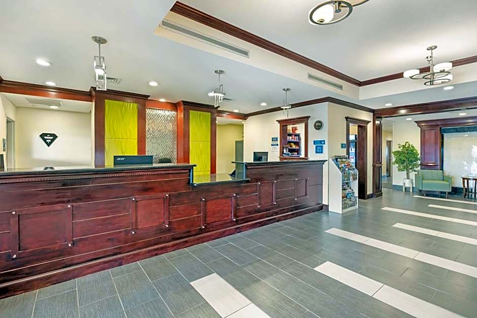 Best Western Plus Pratt