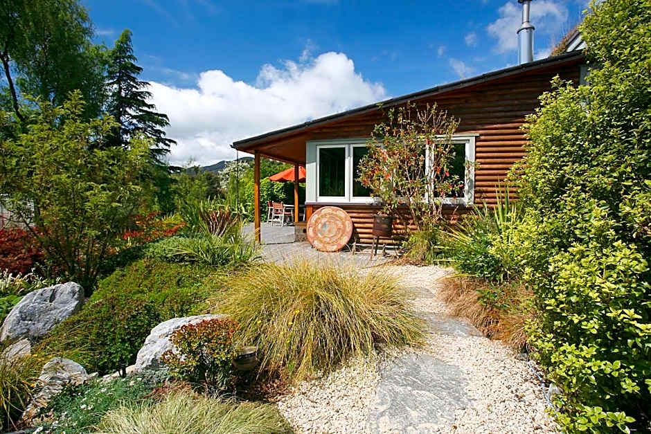 Joya Garden & Villa Studios