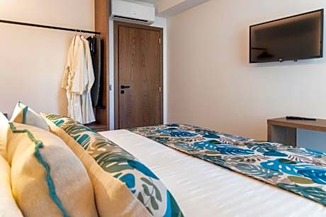 Junior Suite with Private Pool