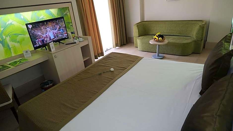 Ambassador Plaza Hotel - All Inclusive