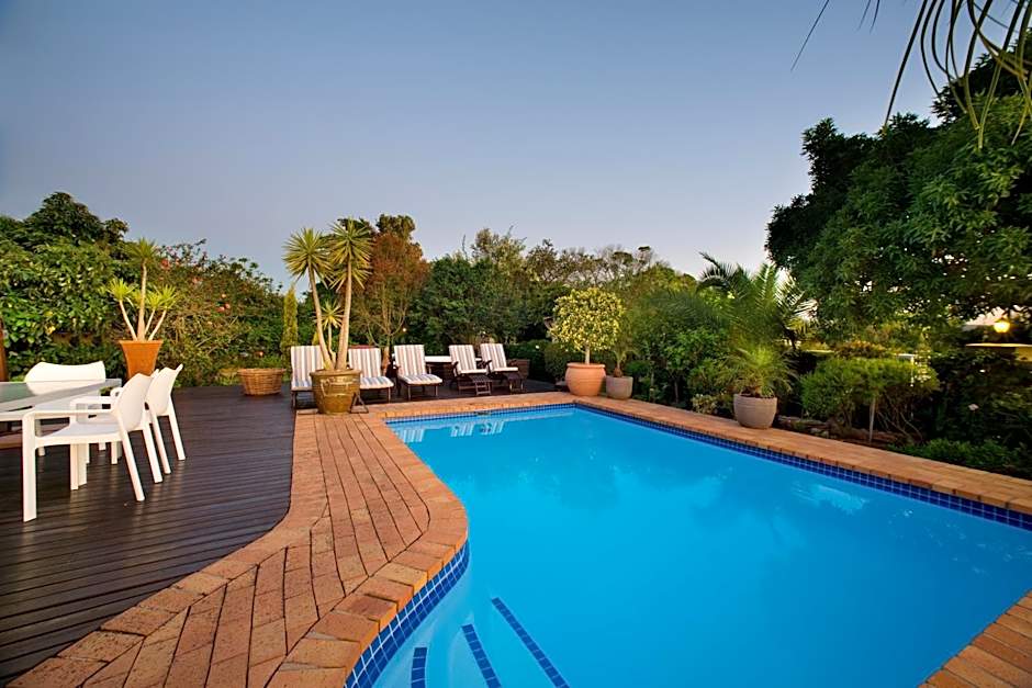 Candlewood Lodge