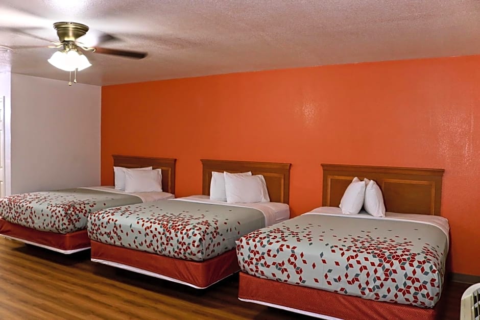 Heritage Inn & Suites