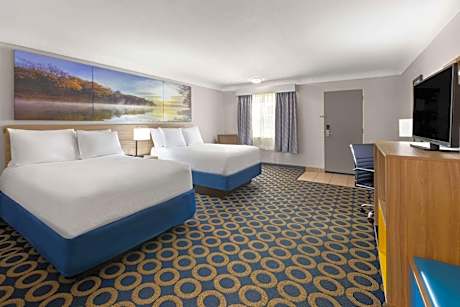 Queen Room with Two Queen Beds - Non-Smoking