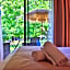 Logis Hôtel & Spa Déjeunez Sous L'Arbre