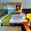 HUNTINGTON BEACH INN