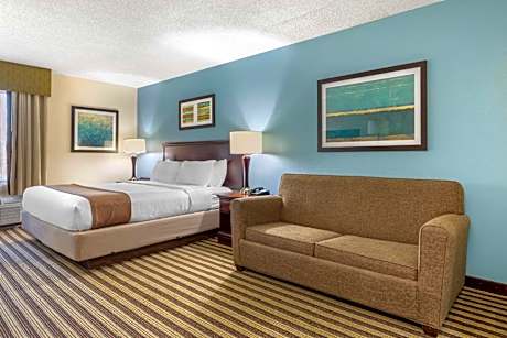 King Room with Sofa Bed - Non-Smoking