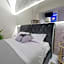 ETNEA 208 LUXURY JACUZZI SUITE Catania