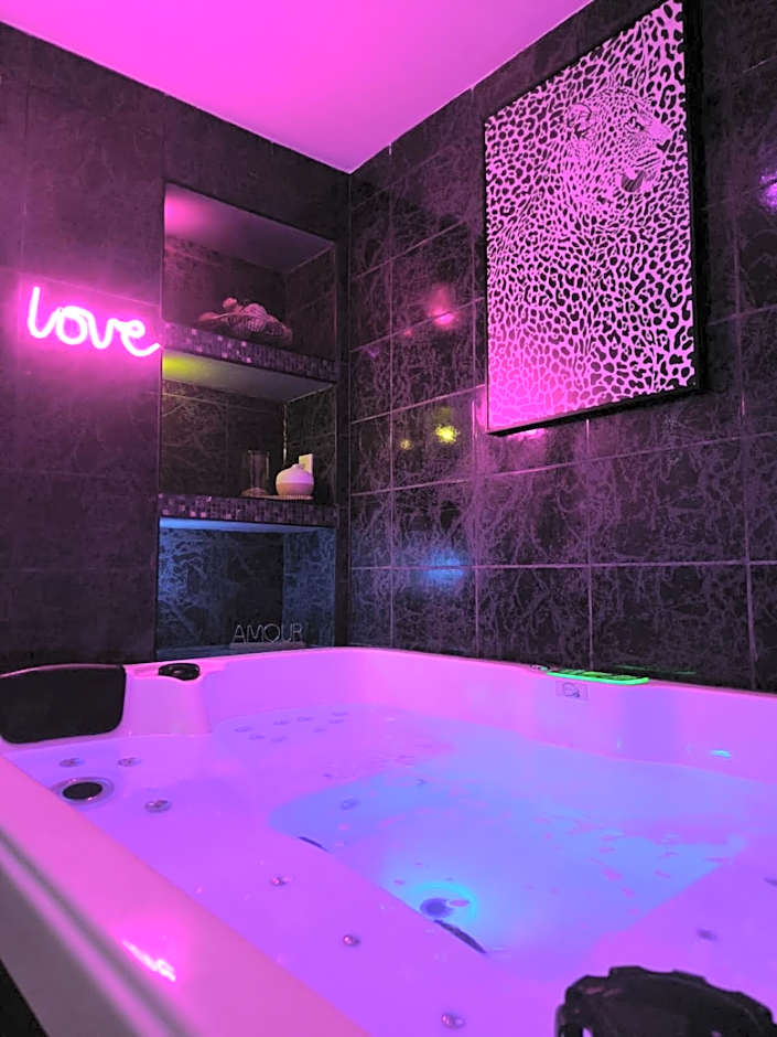 Romantica Room