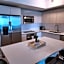 Stunning Penthouse Suite Waterfront 2BD 2BA